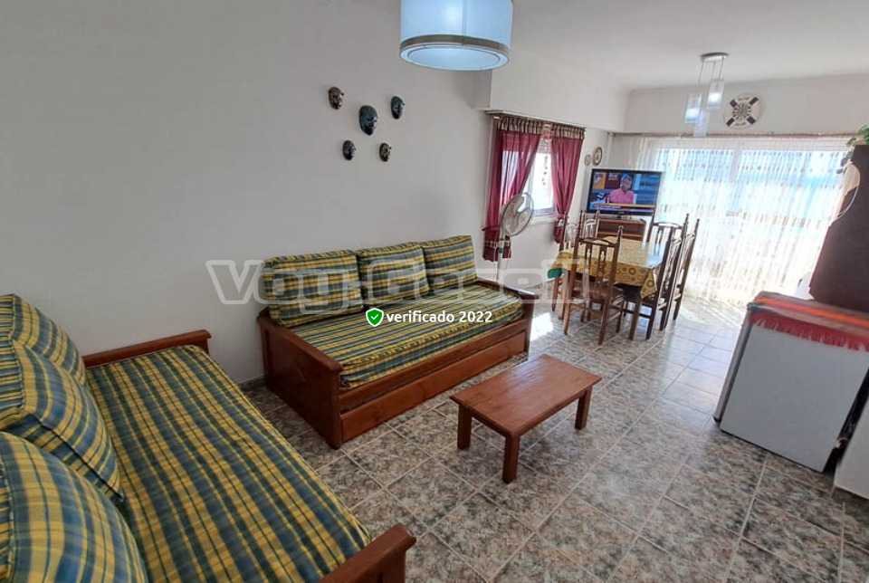 Alquilo Departamento Vistamar XII 6toD en Villa Gesell zona Centro Comercial a 10 mts de la Playa 