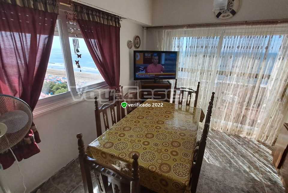 Alquilo Departamento Vistamar XII 6toD en Villa Gesell zona Centro Comercial a 10 mts de la Playa 