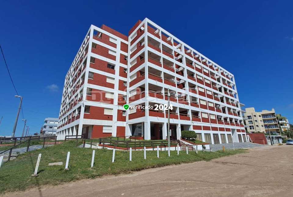 Alquilo Departamento Vístamar XII 4D en Villa Gesell zona Centro a 20 Mts de la Playa 