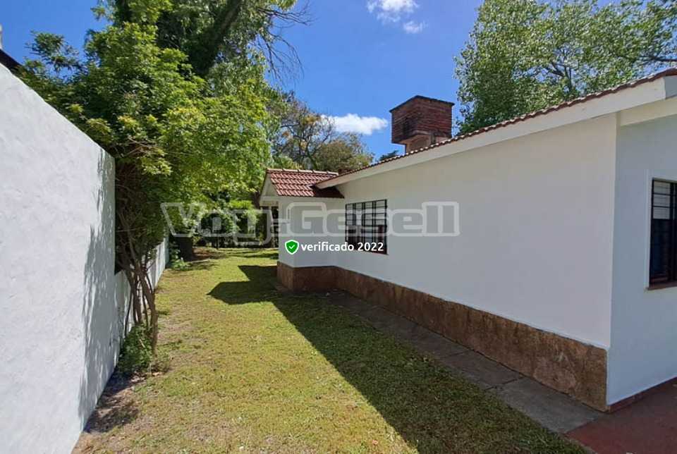 Alquilo Chalet Xenos en Villa Gesell zona Barrio Norte a 200 Mts de la Playa Lateral