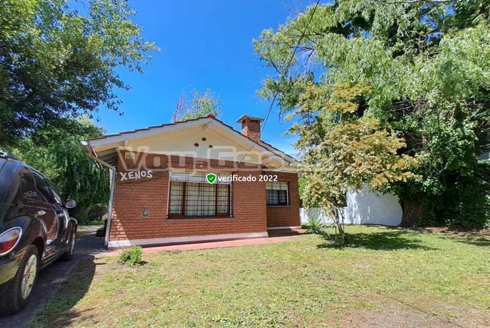 Alquilo Chalet Xenos en Villa Gesell zona Barrio Norte a 200 Mts de la Playa Frente