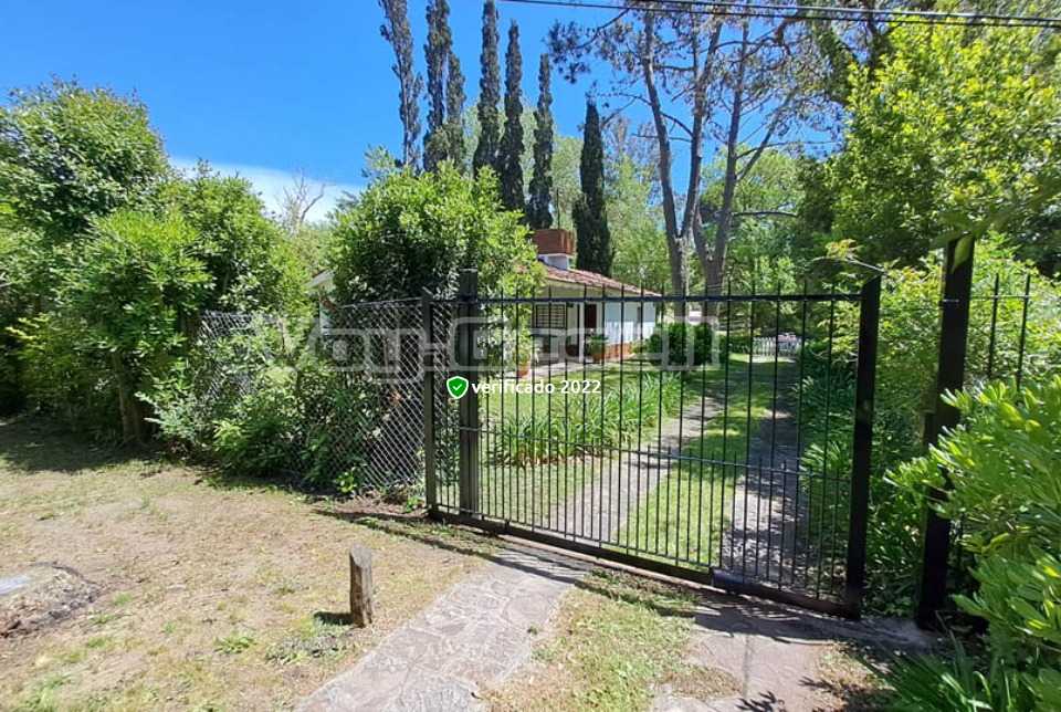 Alquilo Chalet Xenos en Villa Gesell zona Barrio Norte a 200 Mts de la Playa Reja Acceso