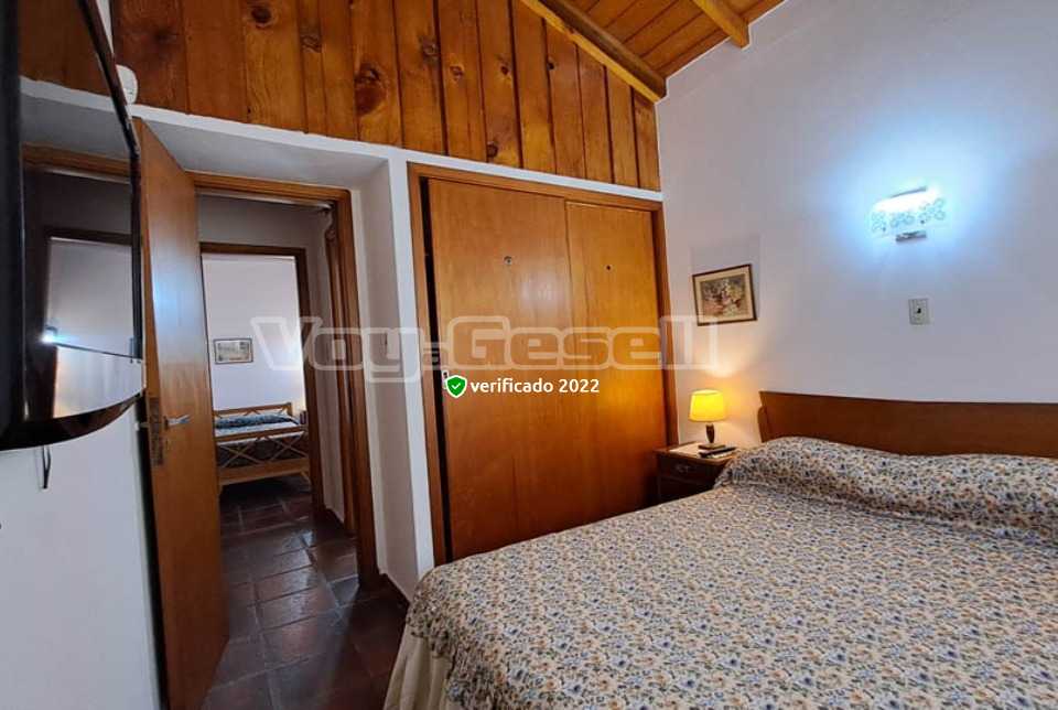 Alquilo Chalet Xenos en Villa Gesell zona Barrio Norte a 200 Mts de la Playa