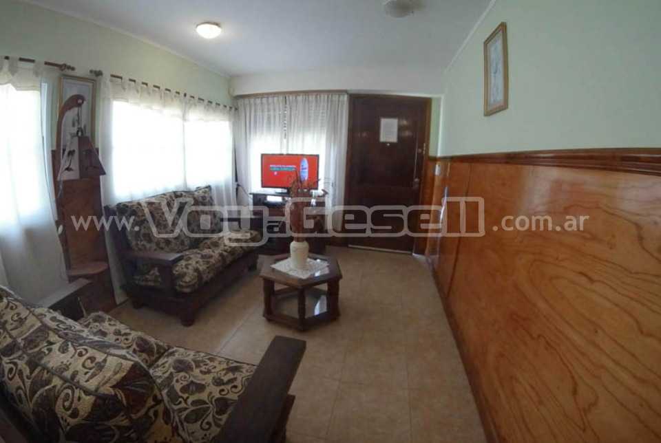 Alquilo Casa Yatita en Villa Gesell zona Centro a 100 Mrs de la Playa 