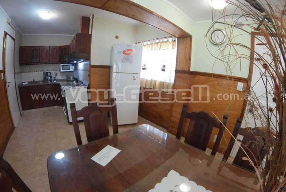 Alquilo Casa Yatita en Villa Gesell zona Centro a 100 Mrs de la Playa 