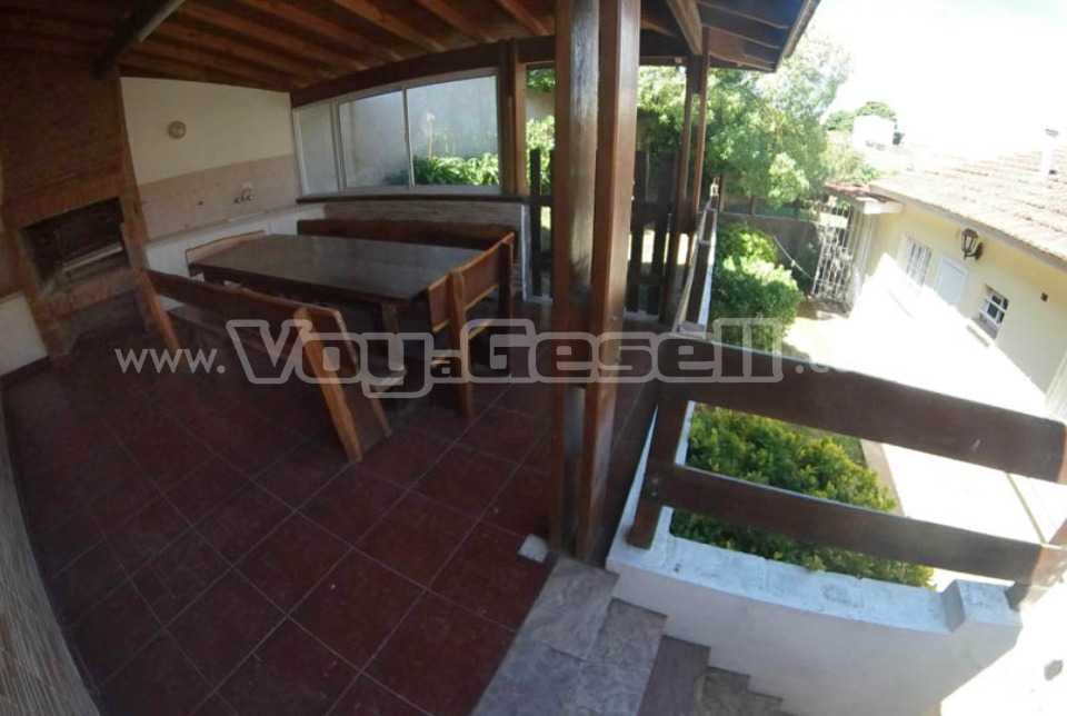 Alquilo Casa Yatita en Villa Gesell zona Centro a 100 Mrs de la Playa