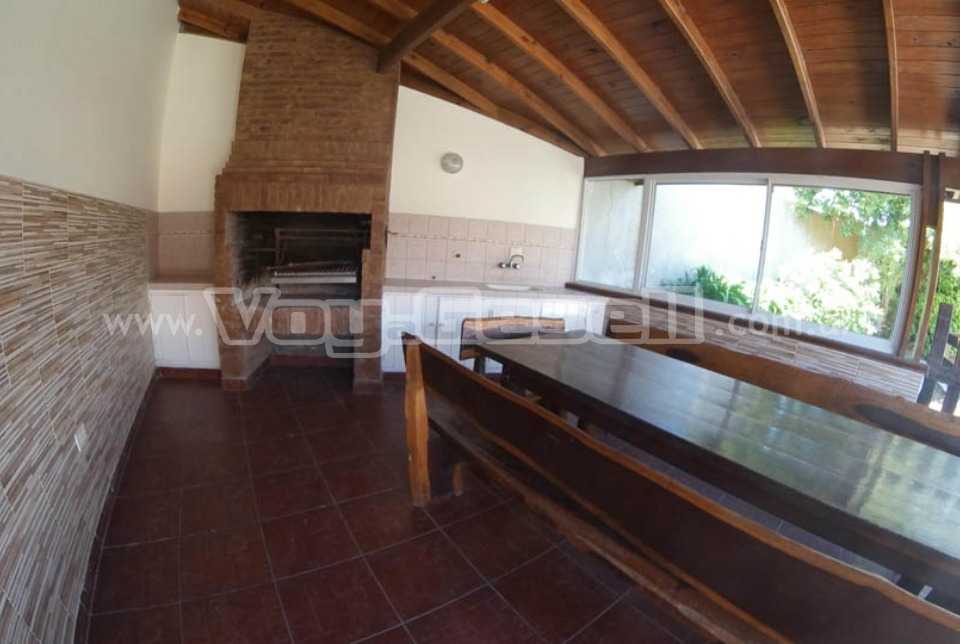 Alquilo Casa Yatita en Villa Gesell zona Centro a 100 Mrs de la Playa