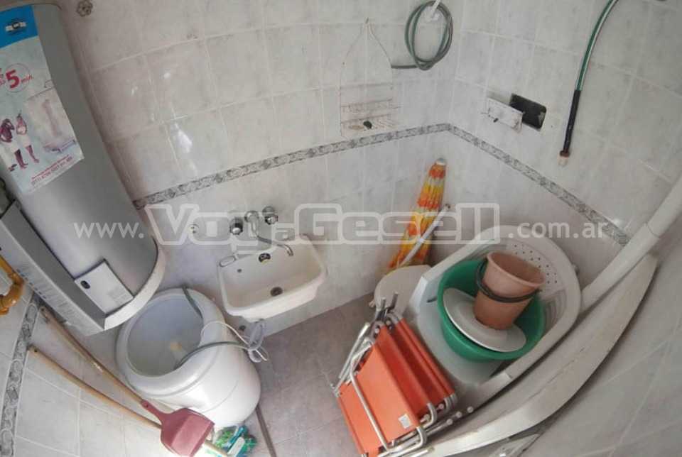 Alquilo Casa Yatita en Villa Gesell zona Centro a 100 Mrs de la Playa