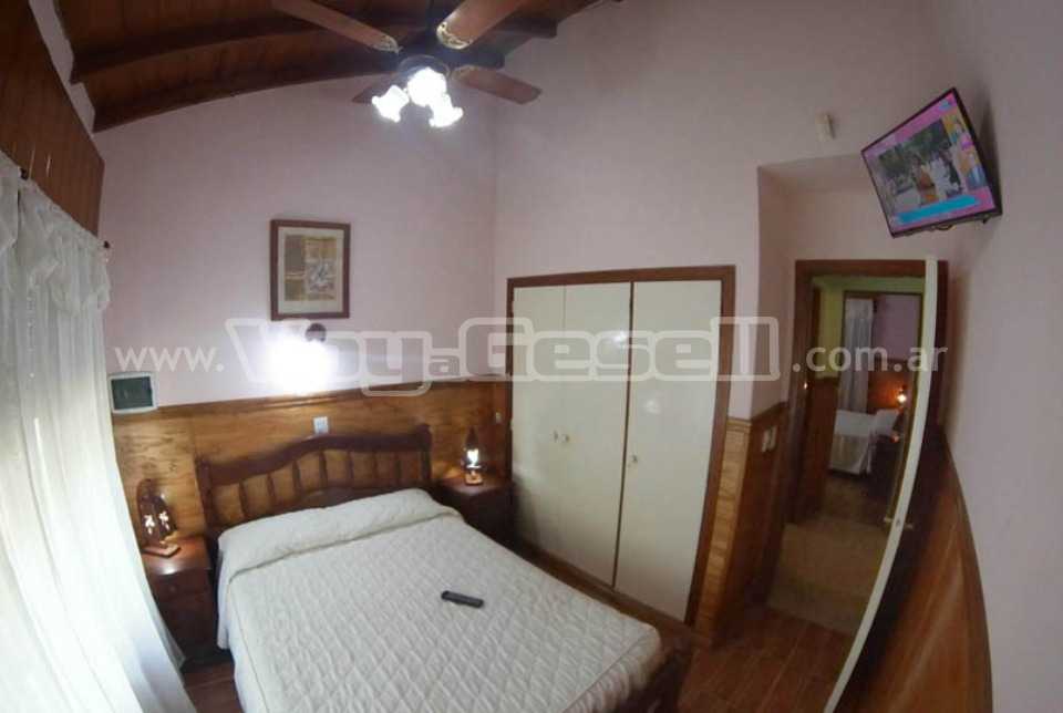 Alquilo Casa Yatita en Villa Gesell zona Centro a 100 Mrs de la Playa
