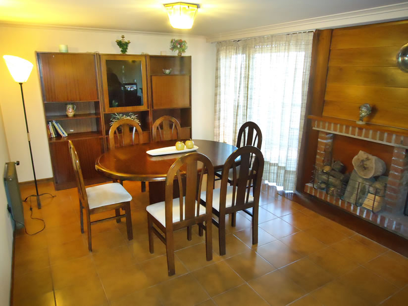 Alquilo Departamento Yupehue 6to en Villa Gesell zona Centro Comercial a 200 Mts de la Playa 