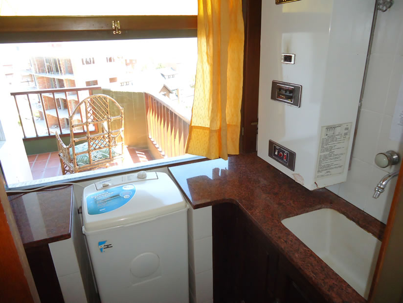 Alquilo Departamento Yupehue 6to en Villa Gesell zona Centro Comercial a 200 Mts de la Playa