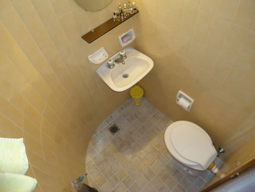 Alquilo Departamento Yupehue 6to en Villa Gesell zona Centro Comercial a 200 Mts de la Playa