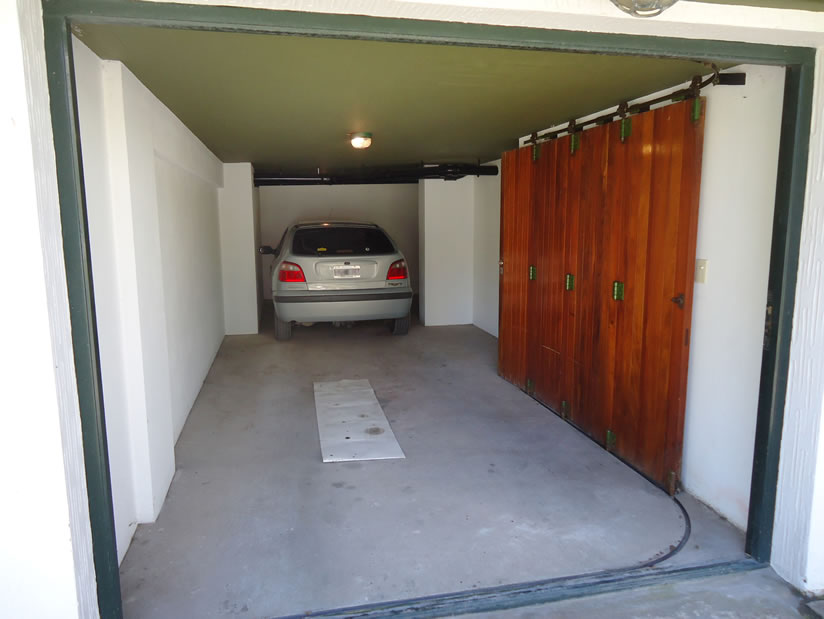 Alquilo Departamento Yupehue 6to en Villa Gesell zona Centro Comercial a 200 Mts de la Playa