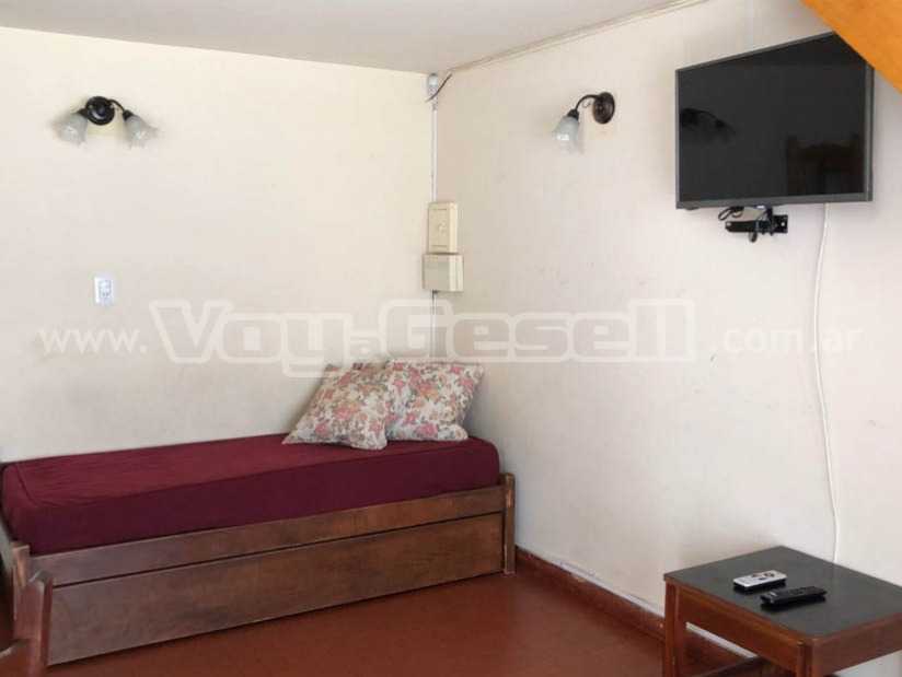 Alquilo Duplex Zondinga en Villa Gesell zona Centro a 400 Mts de la Playa 