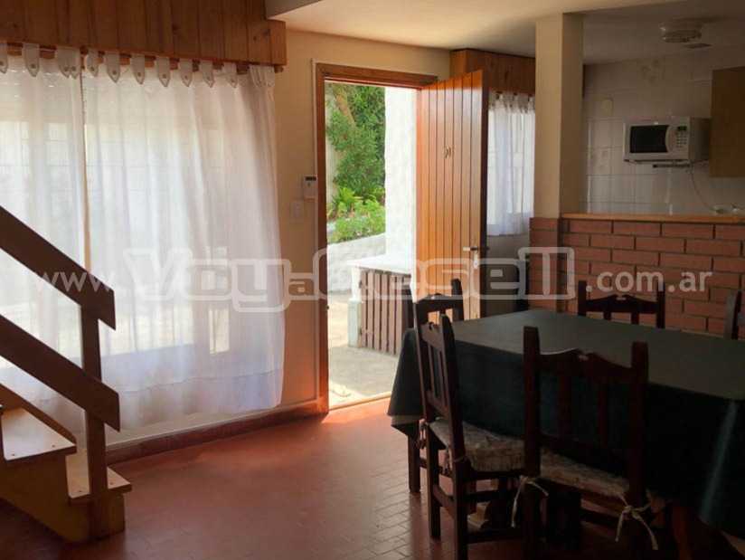 Alquilo Duplex Zondinga 2 en Villa Gesell zona Centro a 400 Mts de la Playa 