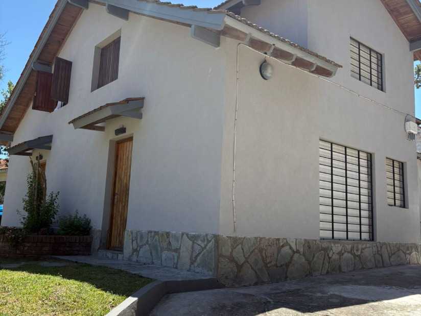 Alquilo Duplex Zondinga 2 en Villa Gesell zona Centro a 400 Mts de la Playa 