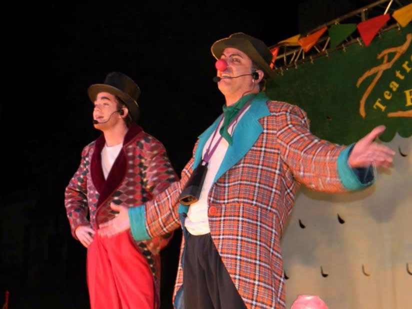 Cines y Teatros Casa de la Cultura en Villa Gesell zona  