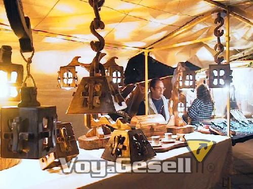 Ferias de Artesanos F.A.R.A Feria artesanal regional y artistica en Villa Gesell zona 