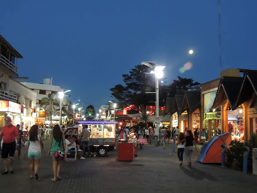 Atractivo Turistico La Avenida 3 en Villa Gesell zona 