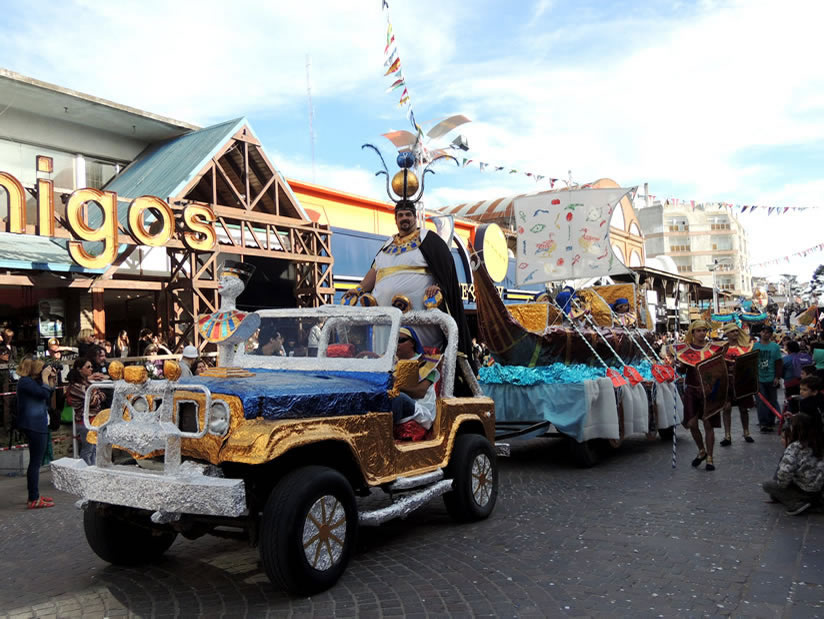 Atractivo Turistico La Avenida 3 en Villa Gesell zona  