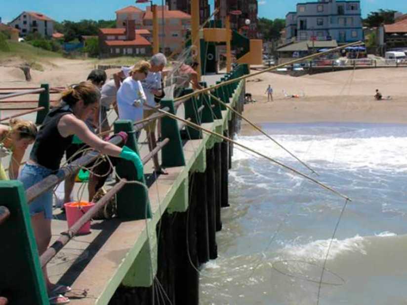 Deportes Pesca en el mar en Villa Gesell zona  Pescando con Medio Mundo
