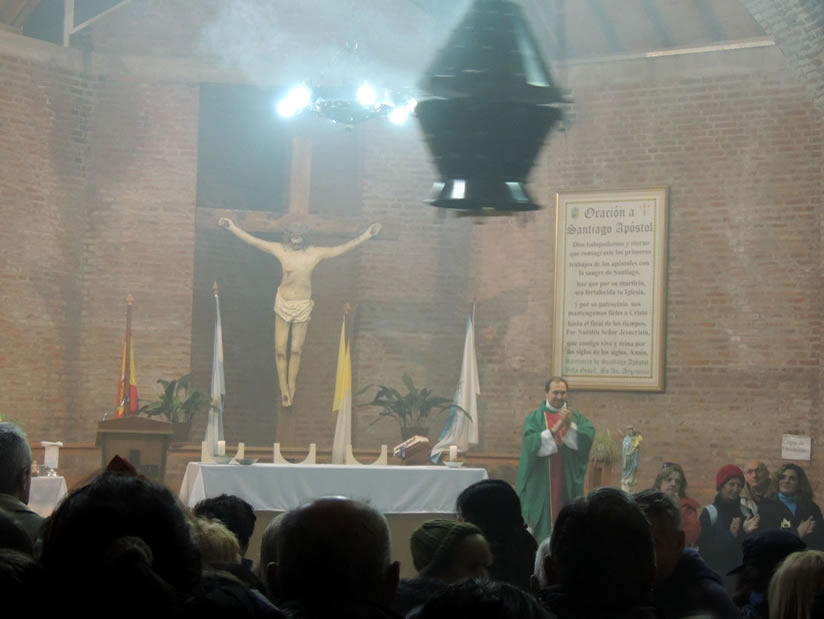 Iglesia Santiago Apóstol en Villa Gesell zona 