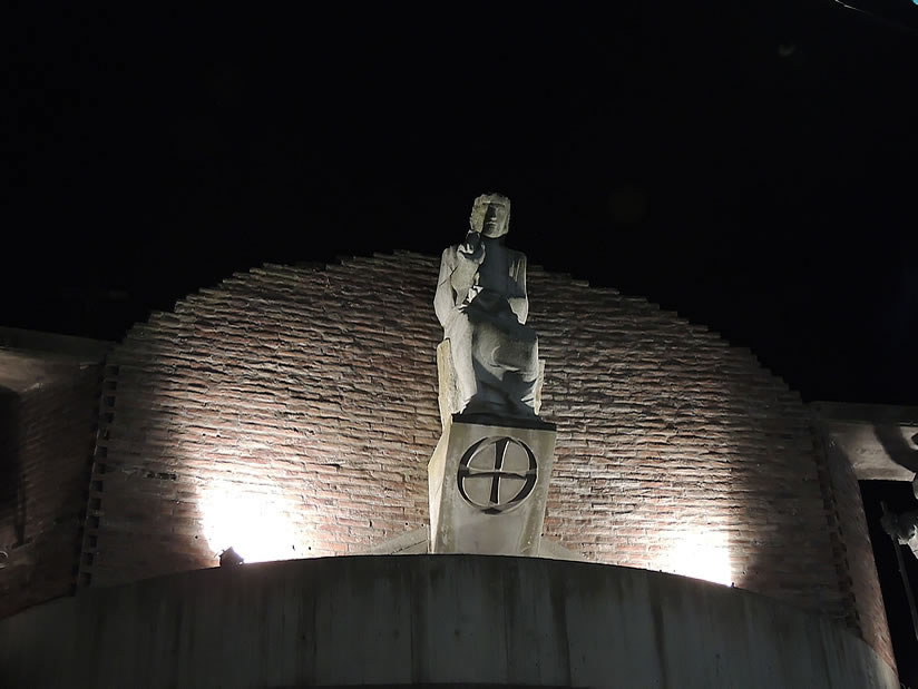 Iglesia Santiago Apóstol en Villa Gesell zona 