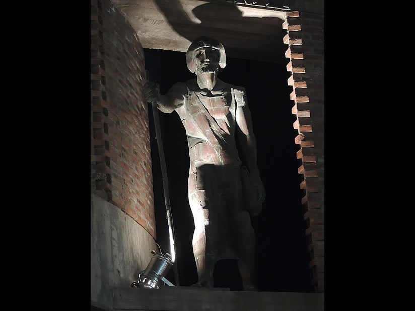 Iglesia Santiago Apóstol en Villa Gesell zona 